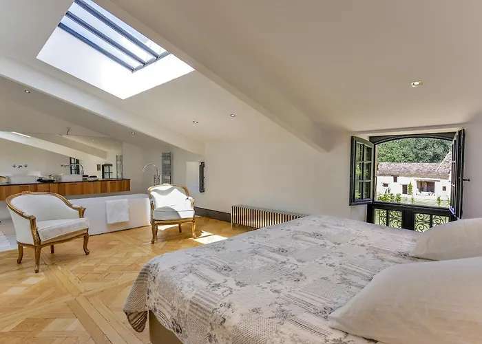 Hotel Chateau De Lascoups